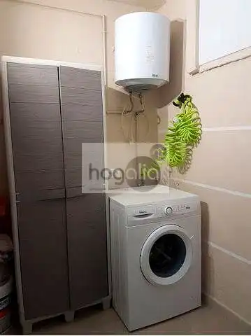 Kitchen of Ground floor for rent in Sevilla  with Air Conditioner and Furnished
