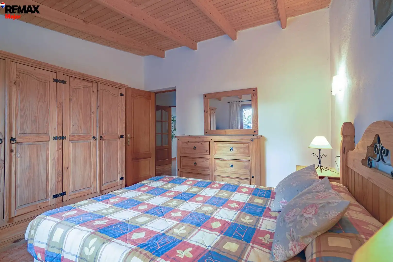 Schlafzimmer von Country house zum Verkauf in Inca mit Klimaanlage, Privatgarten und Schwimmbad