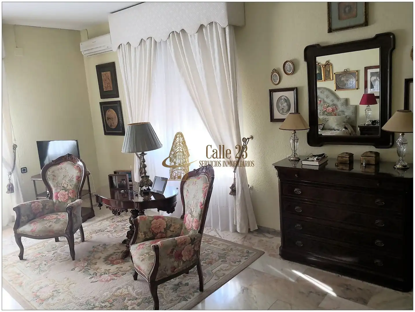 Sala de estar de Edificio en venta en Huelva