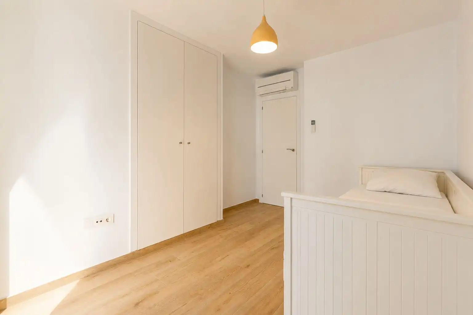Bedroom of Apartments for sale in L'Alfàs del Pi  with Air Conditioner and Heating