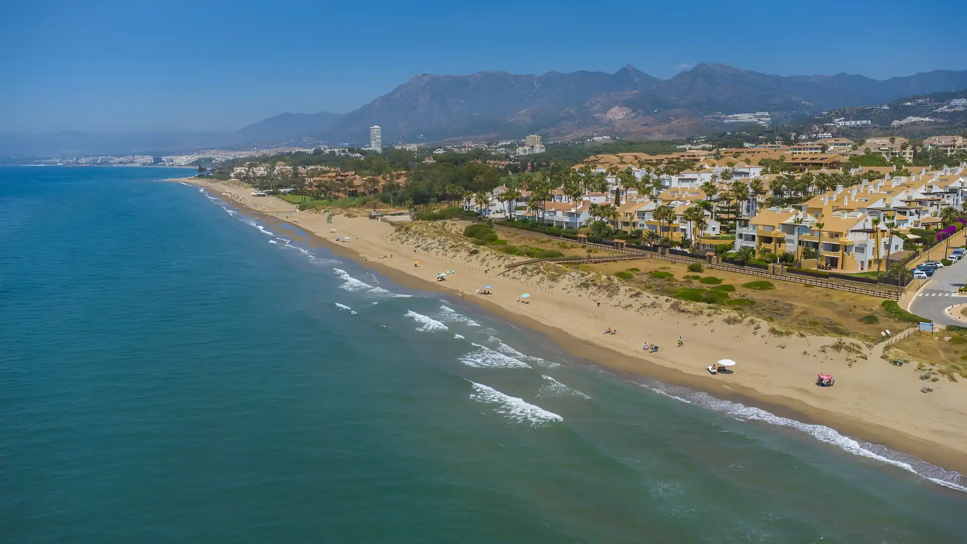 Semi-detached house with pool for sale in Río Real - Los Monteros, imagen 14