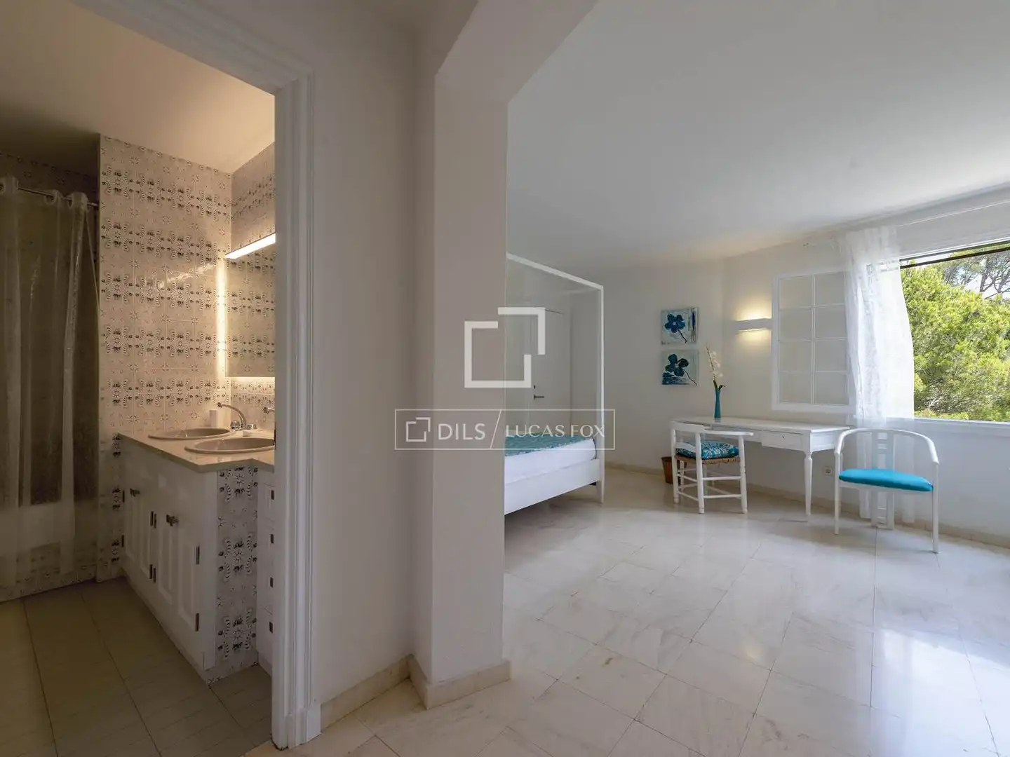 Dormitori de Casa o xalet en venda en Es Migjorn Gran amb Aire condicionat, Jardí privat i Terrassa