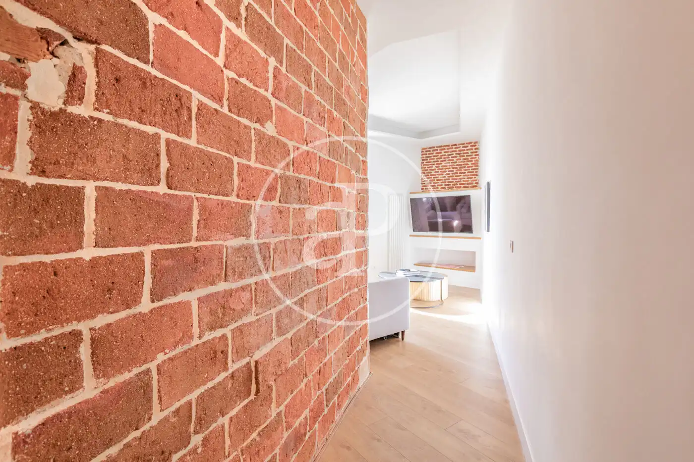 Flat for rent in Madrid  with Air Conditioner, Heating and Furnished