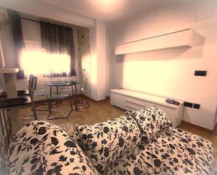 Bedroom of Flat to rent in  Sevilla Capital  with Air Conditioner, Terrace and Balcony