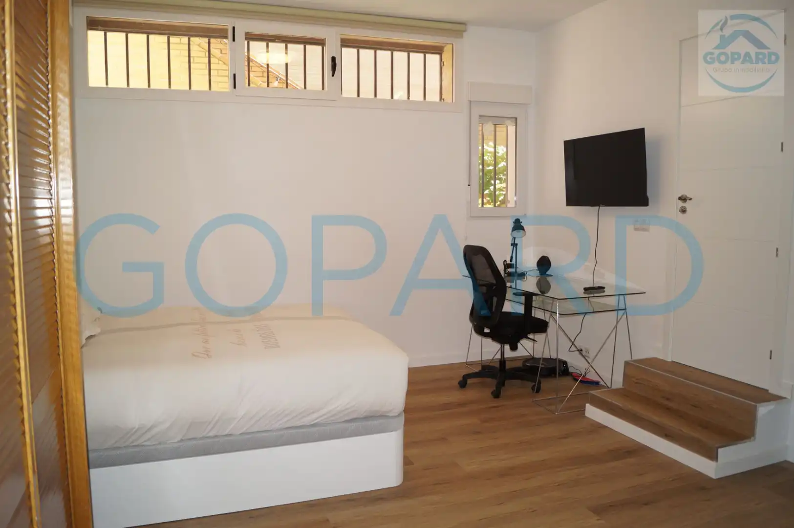 Habitación de Estudio de alquiler en Villanueva del Pardillo con Calefacción, Jardín privado y Amueblado