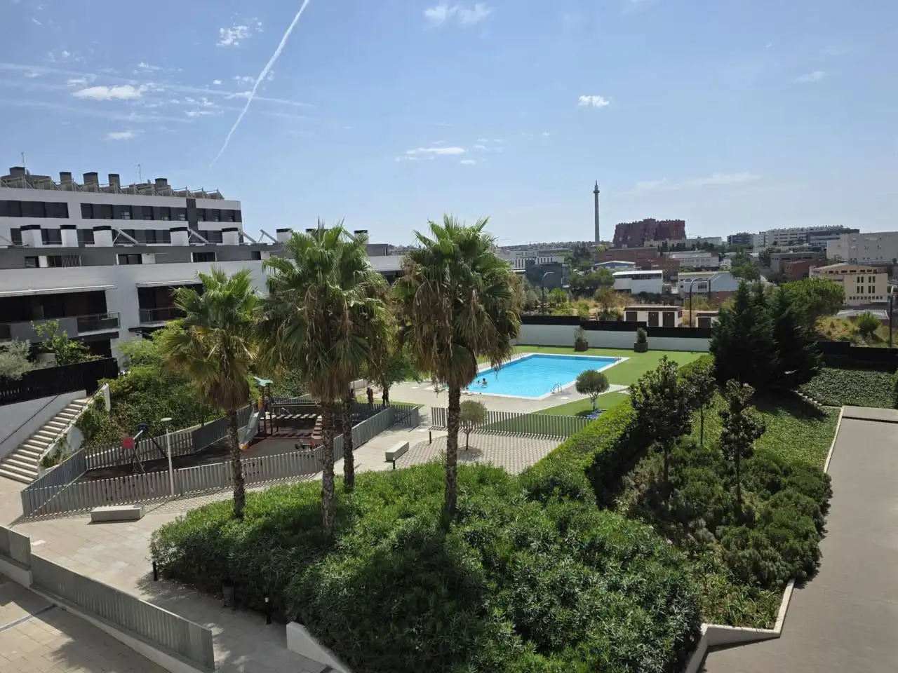 Piscina de Piso en venta en Sant Just Desvern con Aire acondicionado, Calefacción y Terraza