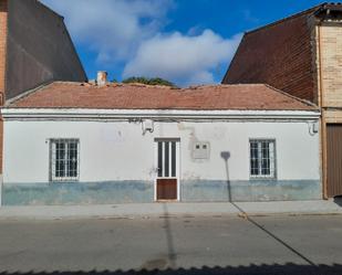 Exterior view of House or chalet for sale in Yuncler