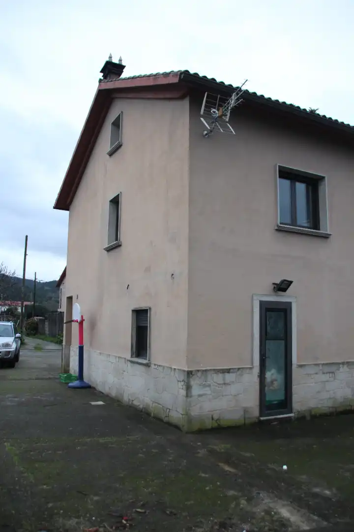Vista exterior de Casa o chalet en venta en Valga con Jardín privado, Trastero y Amueblado