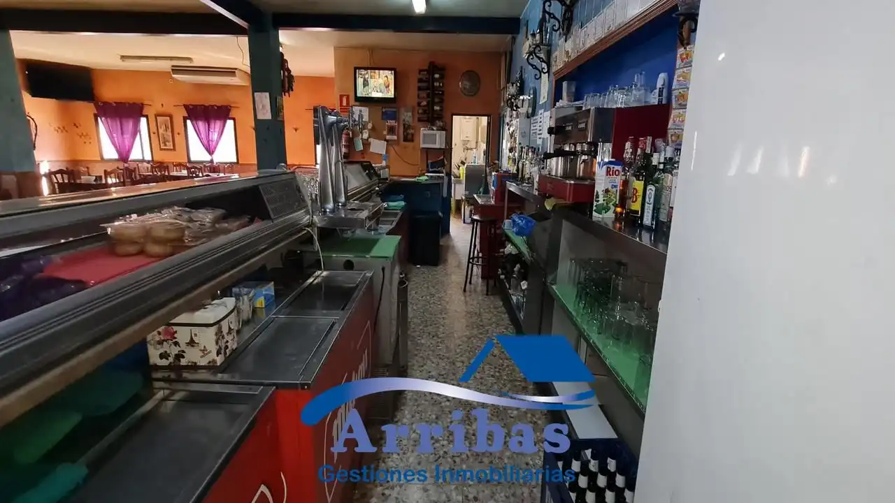 Local en venta en Escalona con Aire acondicionado y Calefacción