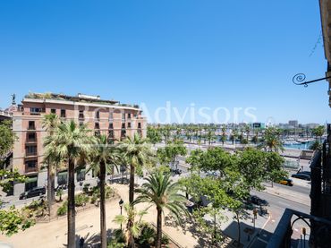 Wohnung mit Balkon zum Verkauf in Plaça del Duc de Medinaceli