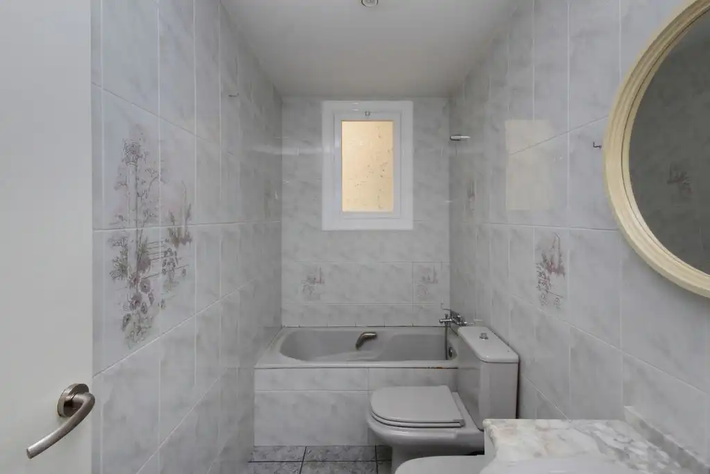 Flat for sale in C/ Romania, Can Parellada