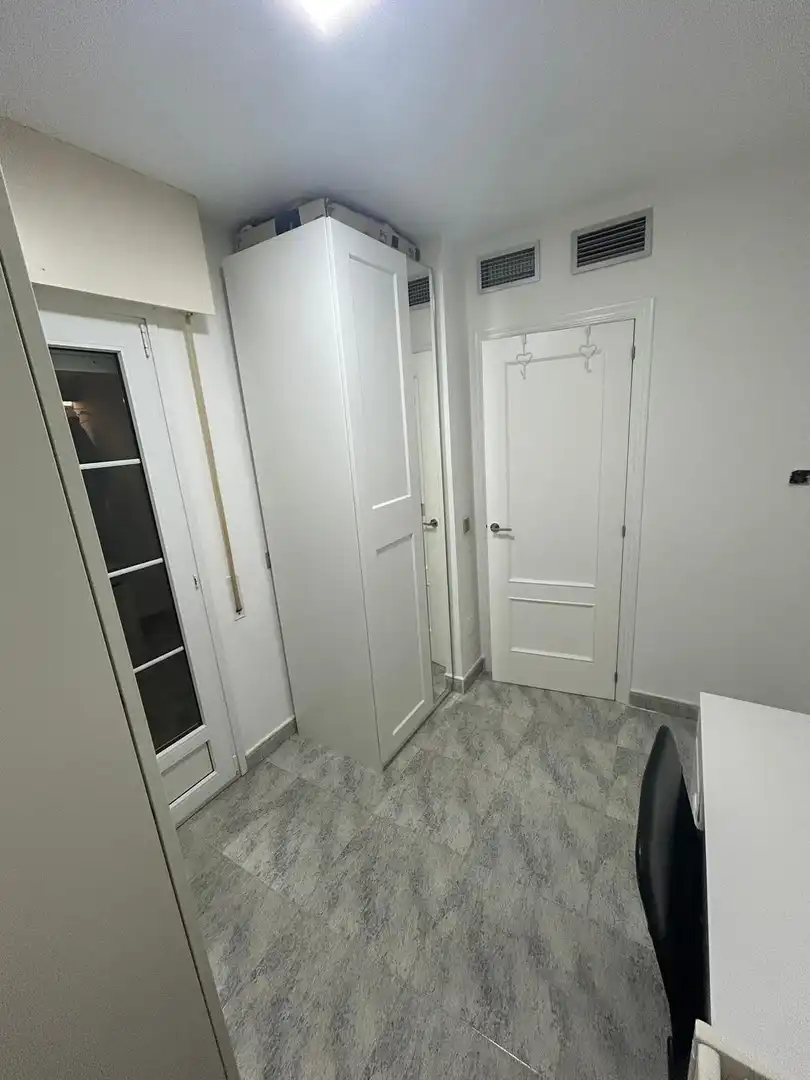 Piso en venta en Almería con Aire acondicionado, Jardín privado y Piscina comunitaria