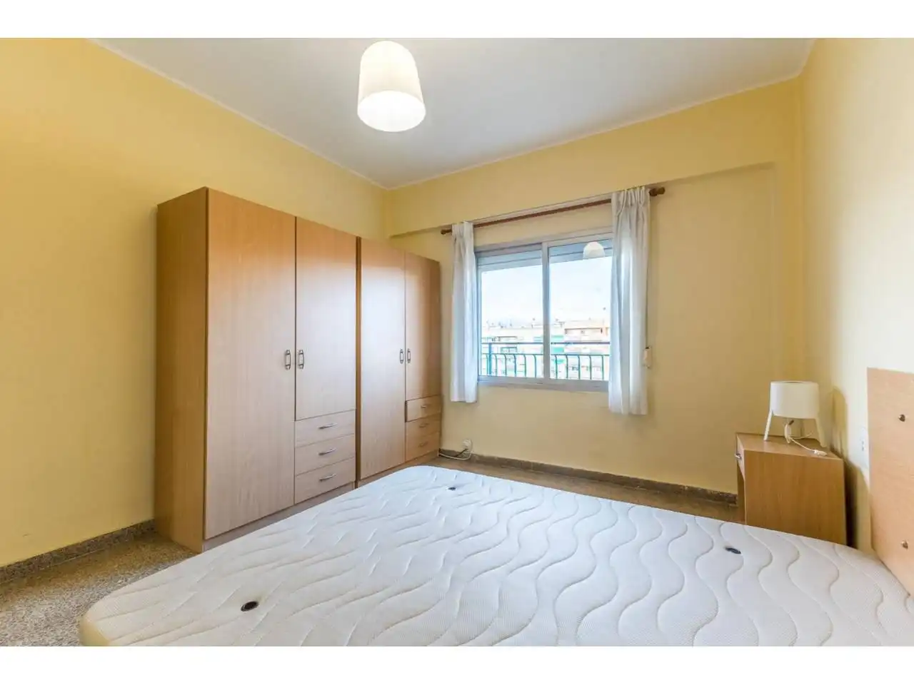 Habitación de Piso en venta en Valencia con Aire acondicionado y Balcón