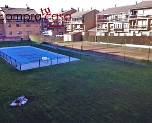 Piscina de Dúplex de lloguer en San Cristóbal de Segovia amb Calefacció, Jardí privat i Terrassa