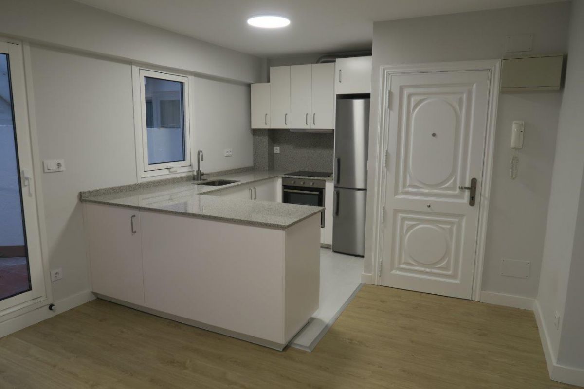 Kitchen of Apartment to rent in A Coruña Capital   with Terrace and Storage room