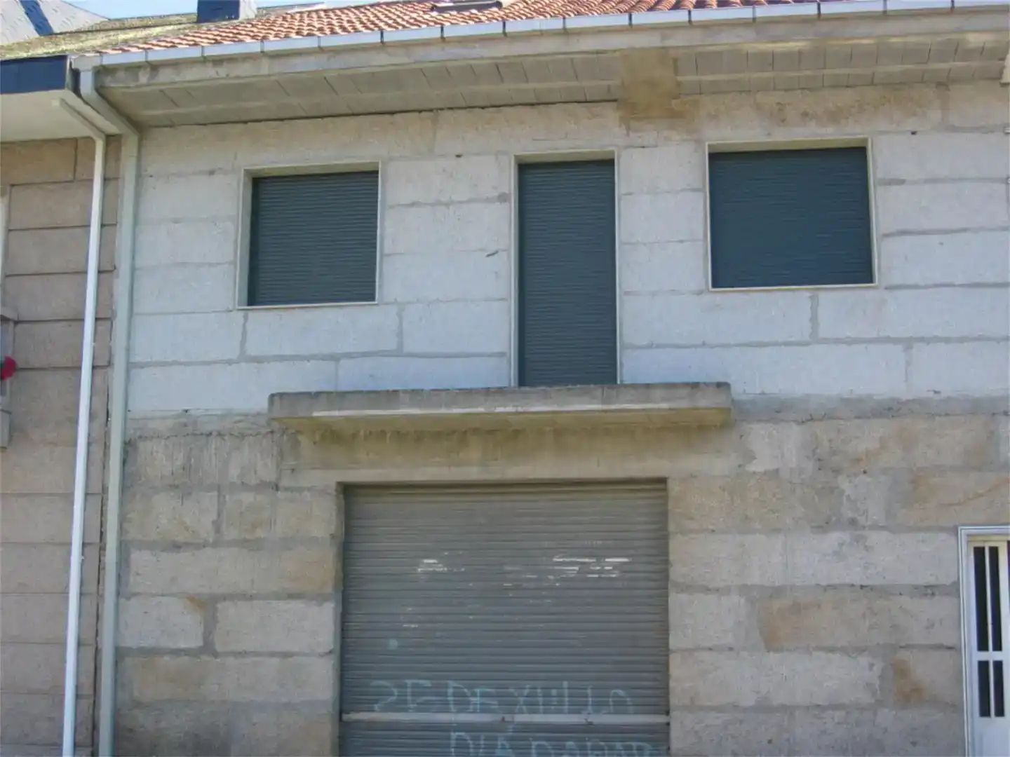 Vista exterior de Casa adosada en venta en Cualedro con Jardín privado y Balcón