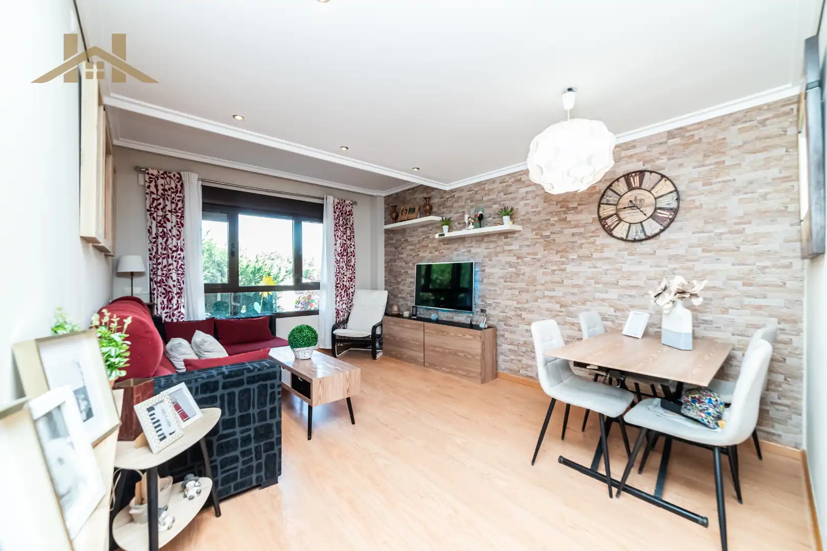 Living room of Flat for sale in Guadarrama  with Heating, Storage room and Community pool