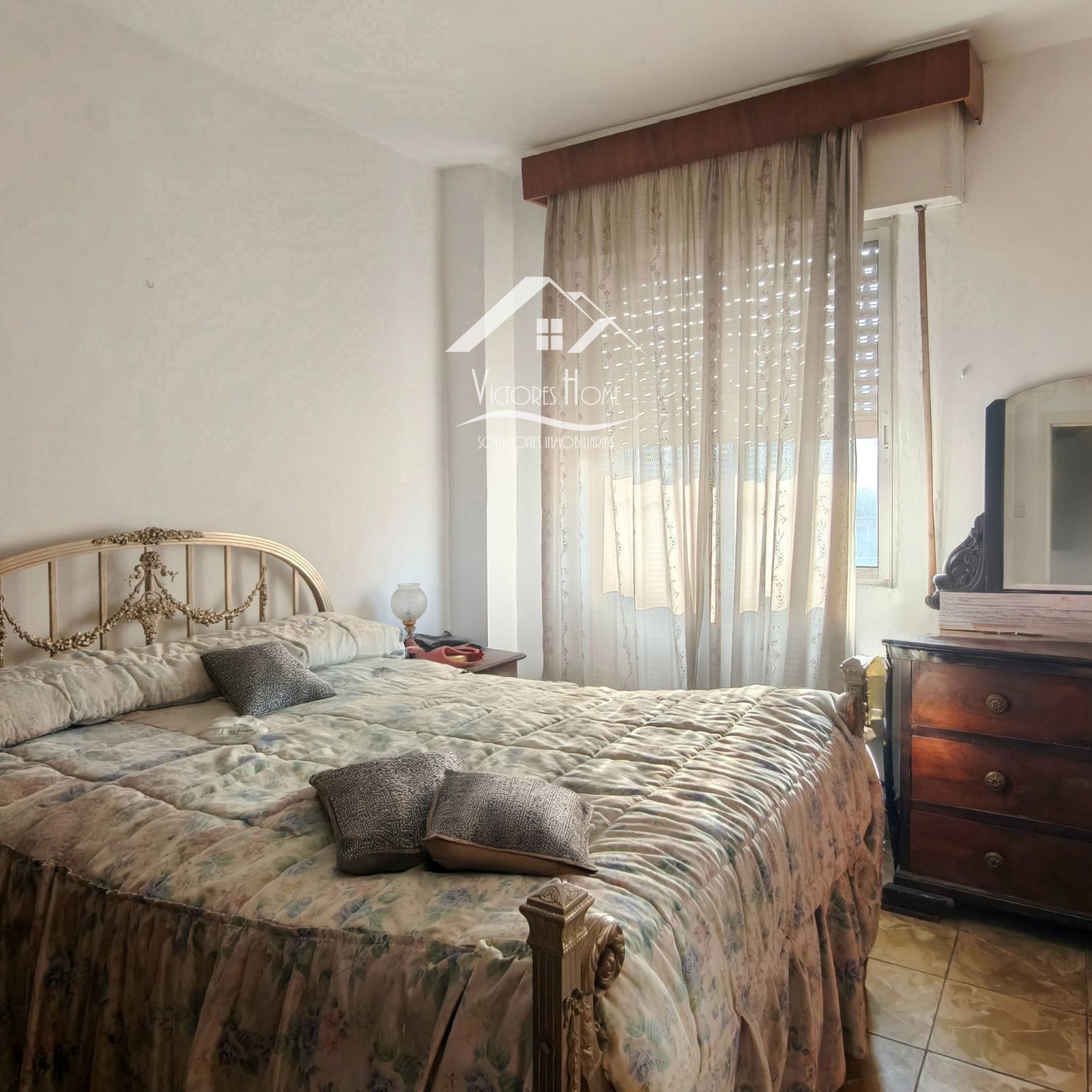 Habitación de Piso en venta en  Madrid Capital con Aire acondicionado y Calefacción