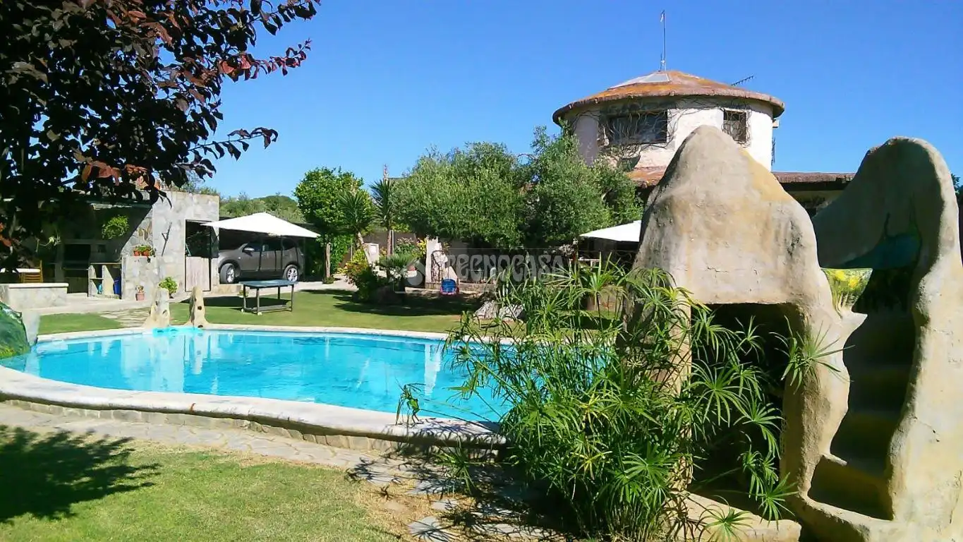 Swimming pool of Country homes for sale in Marchena  with Air Conditioner and Swimming Pool