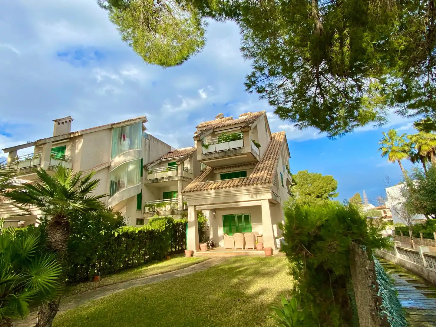Vista exterior de Piso de alquiler en Alcúdia con Aire acondicionado, Parquet y Terraza