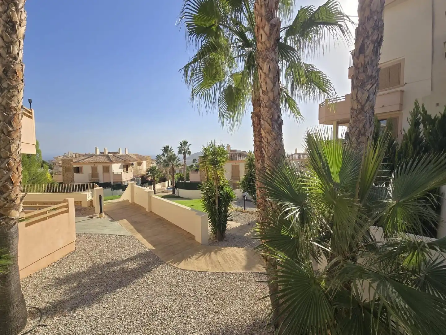 Vista exterior de Pis en venda en Finestrat amb Terrassa i Piscina comunitària