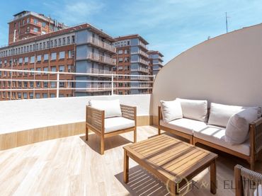 Attique avec balcon à vendre à Calle Maldonado