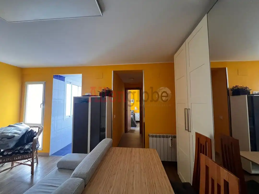 Apartamento en venta en Oviedo  con Calefacción