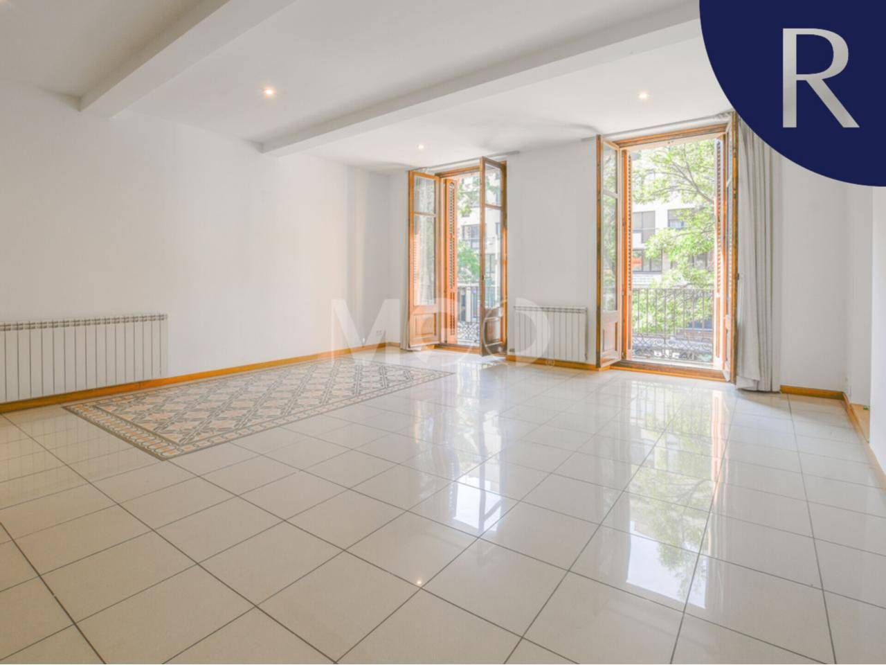 Vista exterior de Piso en venta en Vic con Calefacción, Parquet y Balcón