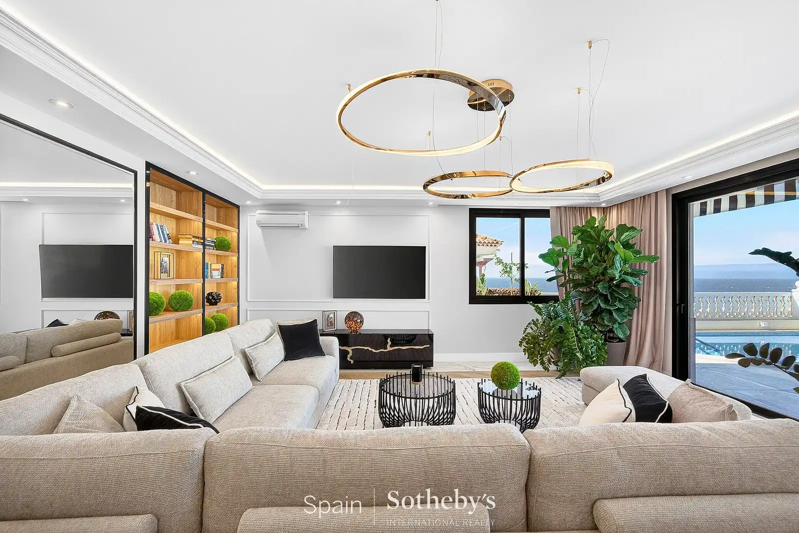 Sala de estar de Casa o chalet en venta en Adeje con Aire acondicionado, Terraza y Trastero