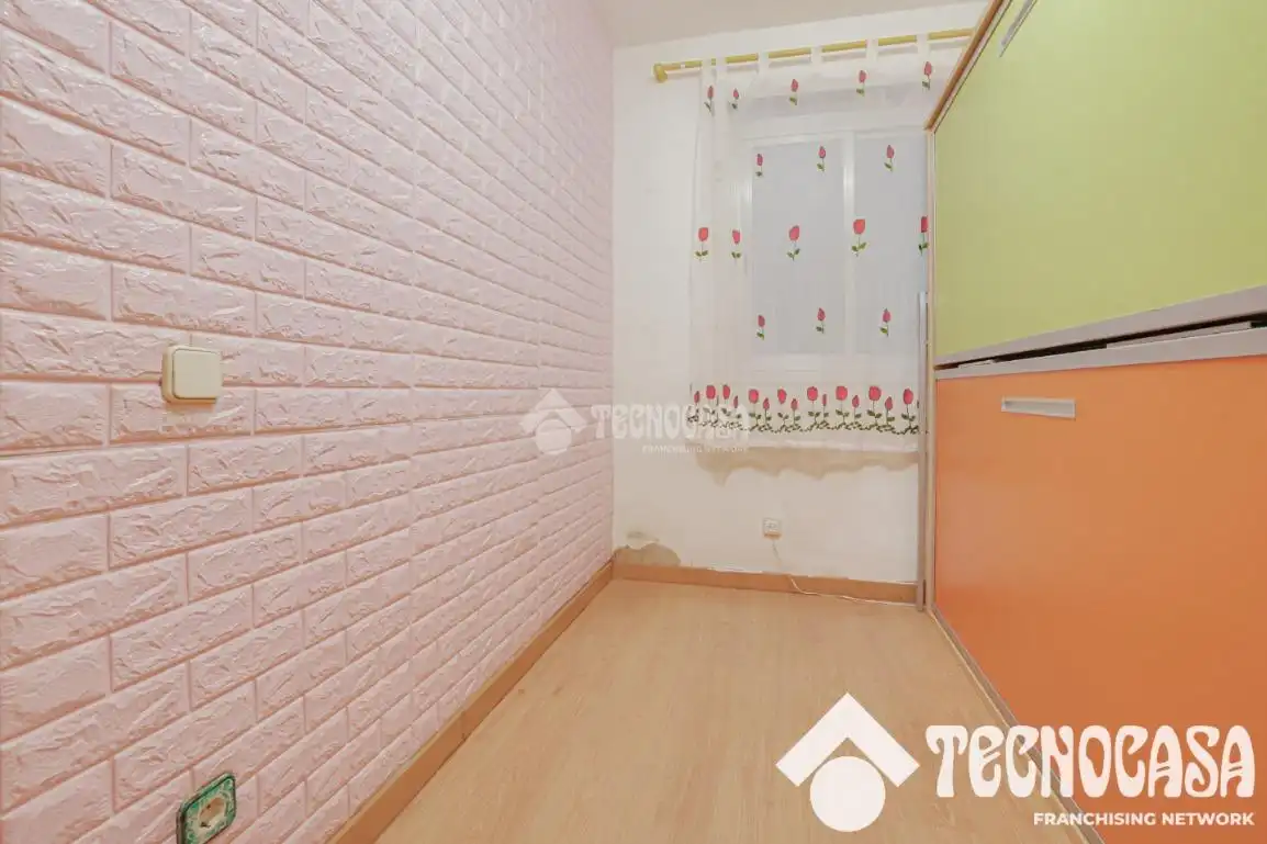 Habitación de Piso en venta en Barcelona con Aire acondicionado y Calefacción