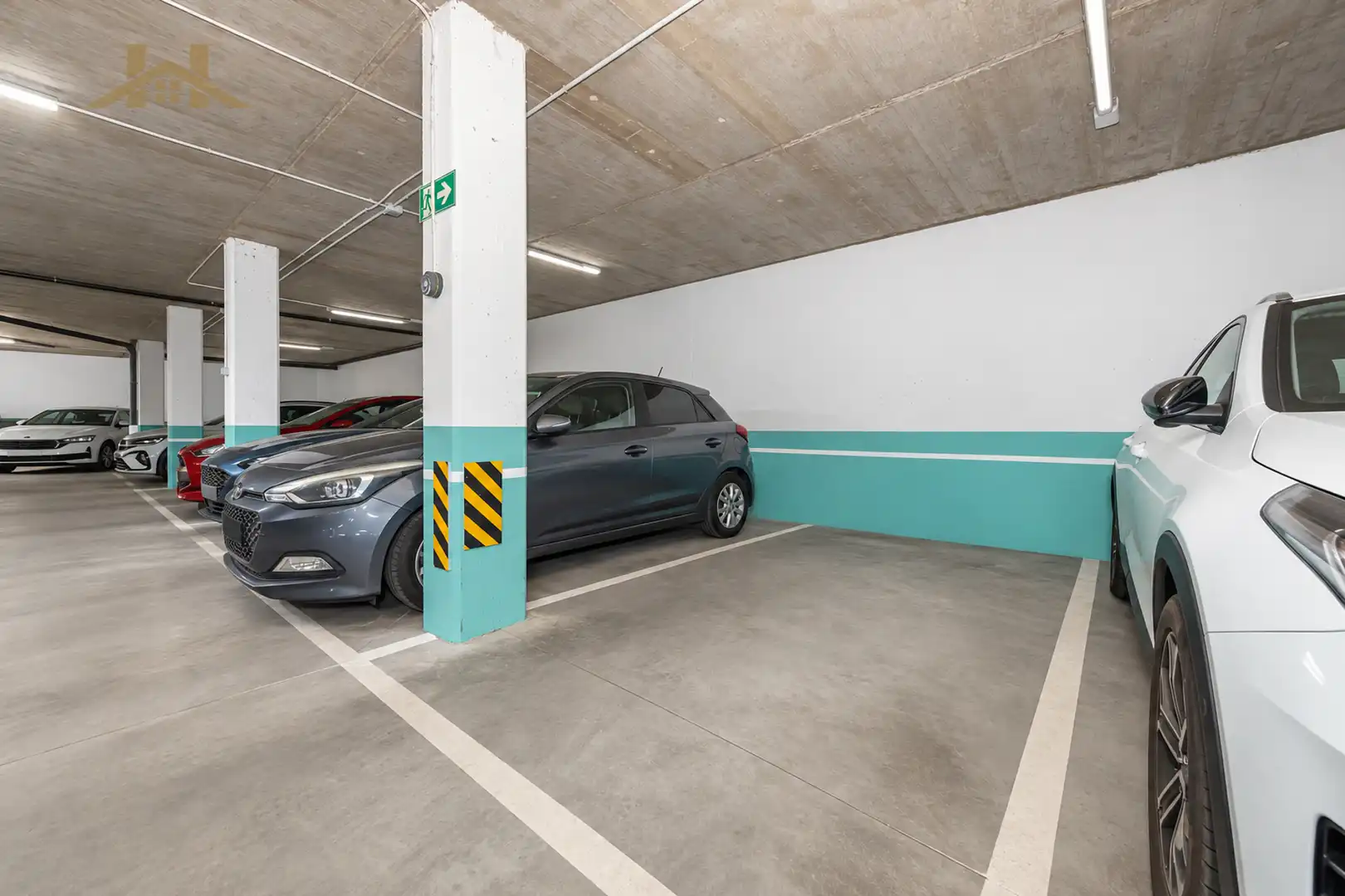 Parking of Ground floor for sale in Valdemoro  with Air Conditioner, Heating and Private garden