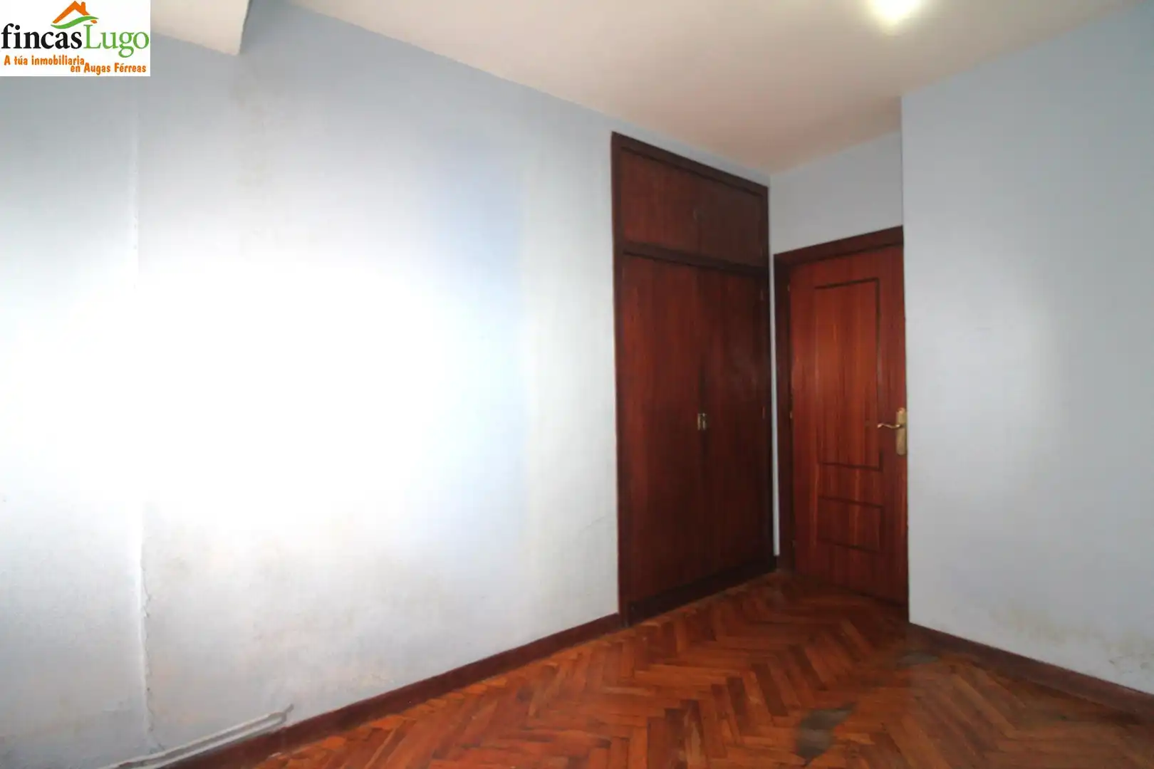 Dormitori de Pis en venda en Lugo amb Calefacció, Parquet i Traster