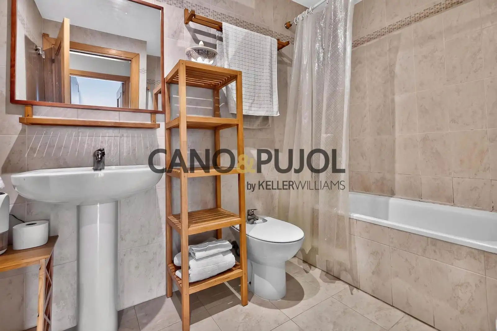 Baño de Piso en venta en Rubí con Calefacción y Terraza