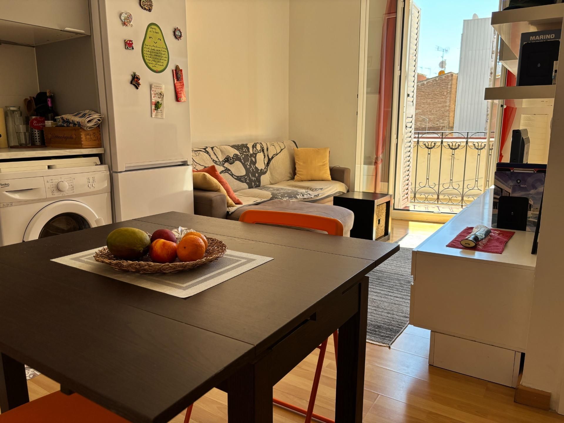 Living room of Flat to rent in L'Hospitalet de Llobregat  with Air Conditioner, Heating and Parquet flooring