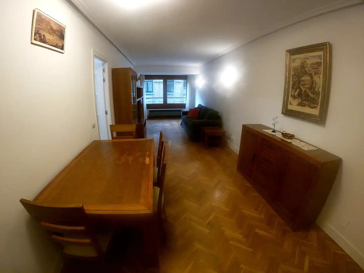 Sala d'estar de Pis de lloguer en Donostia - San Sebastián  amb Calefacció, Parquet i Moblat