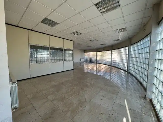 Nau industrial en venda a Bembibre, imagen 2