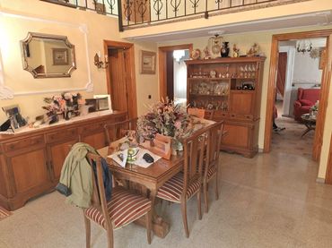 Casa con balcón en venta en Rabasa - Los Ángeles - San Agustín