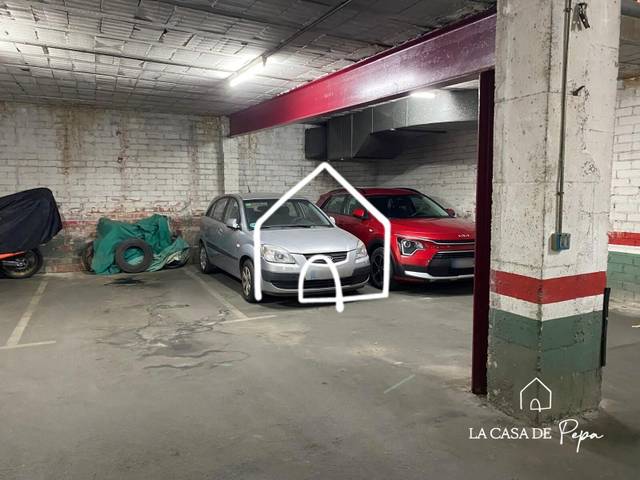 Garaje en Venta en La Roureda