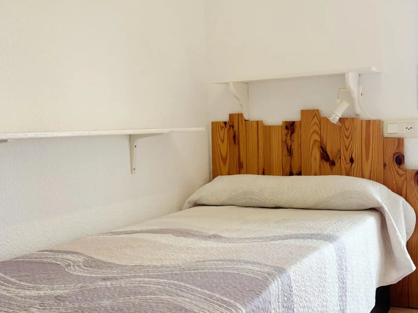 Bedroom of Apartments for rent in El Campello  with Air Conditioner, Private garden and Terrace