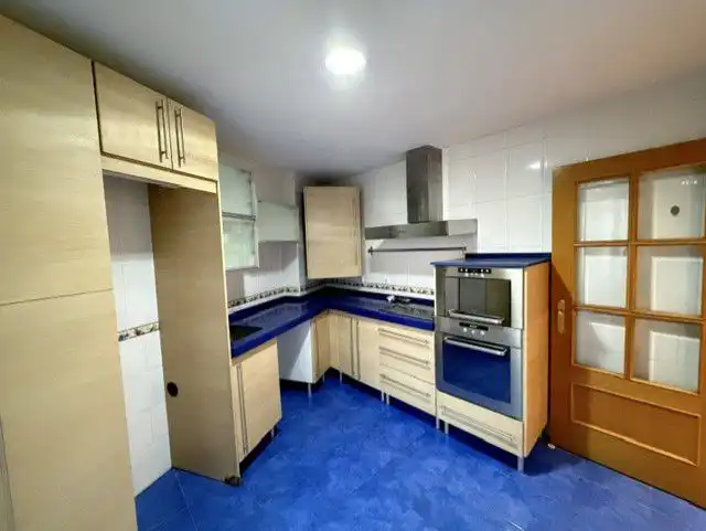 Cocina de Casa adosada en venta en Badajoz con Terraza, Trastero y Balcón