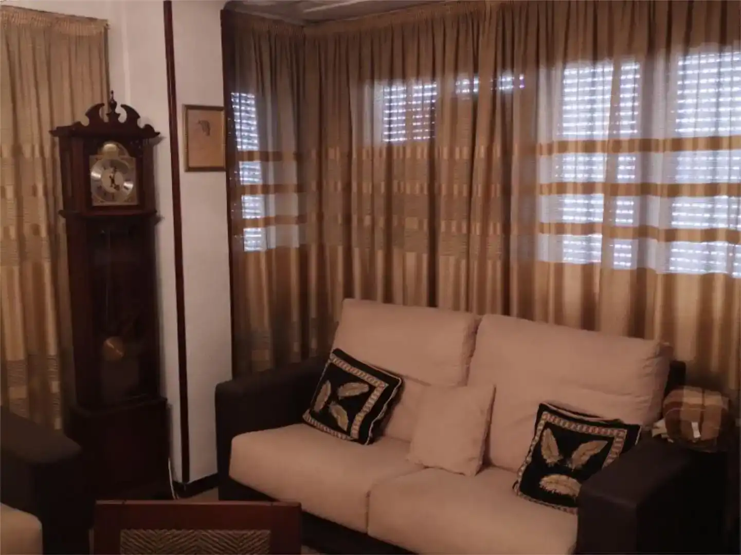 Sala d'estar de Casa adosada en venda en La Sénia amb Balcó