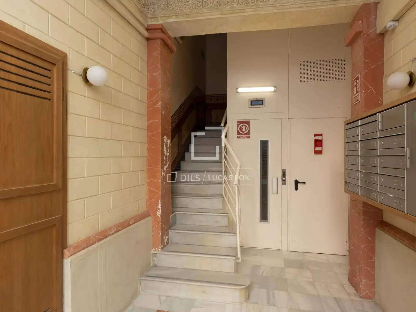 Pis en venda en Barcelona amb Terrassa i Balcó