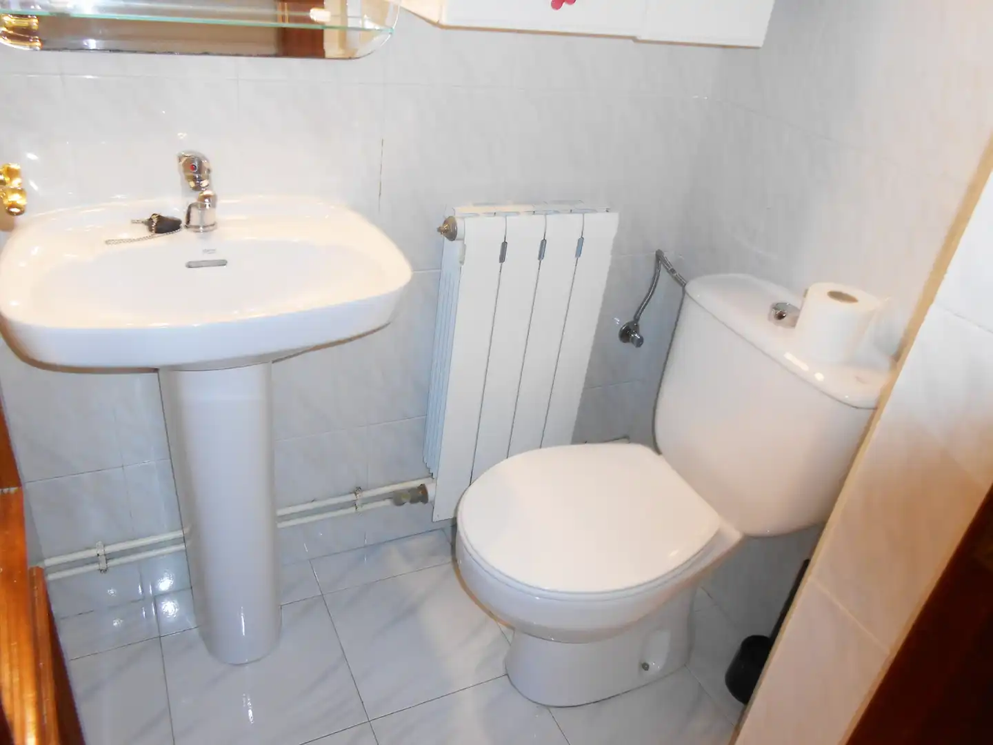Bathroom of Flat for rent in Bilbao   with Heating, Furnished and Balcony