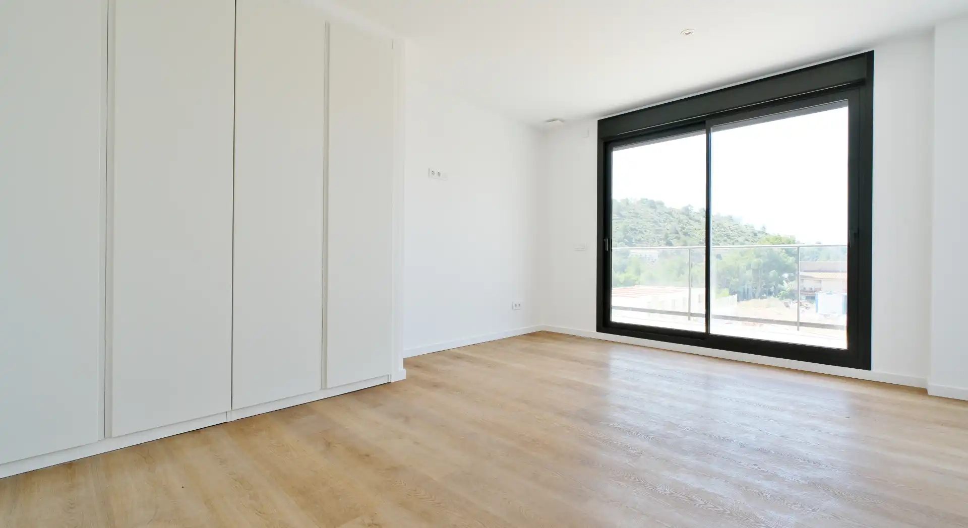Bedroom of Houses for sale in Valencia  with Air Conditioner, Heating and Private garden