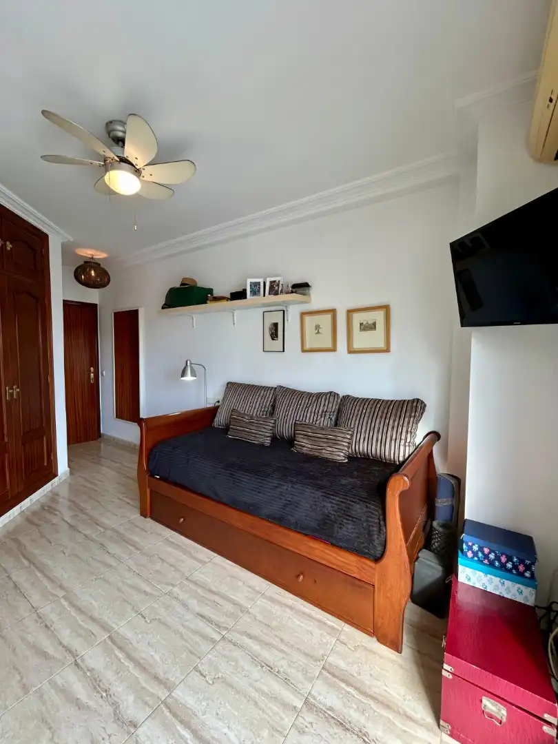 Sala d'estar de Estudi en venda en Mijas amb Aire condicionat i Moblat