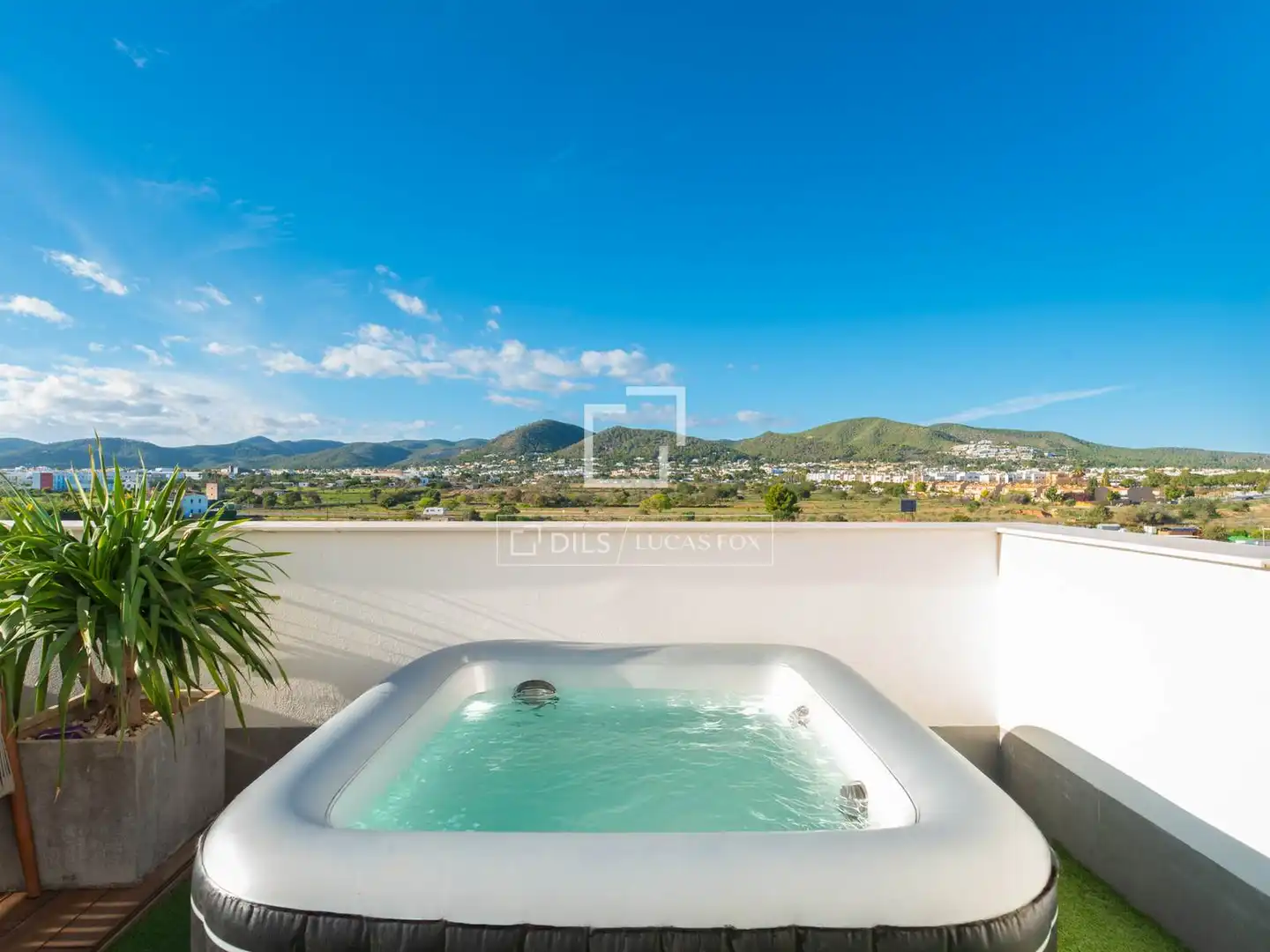 Exterior view of Flat for sale in Eivissa  with Air Conditioner, Heating and Terrace