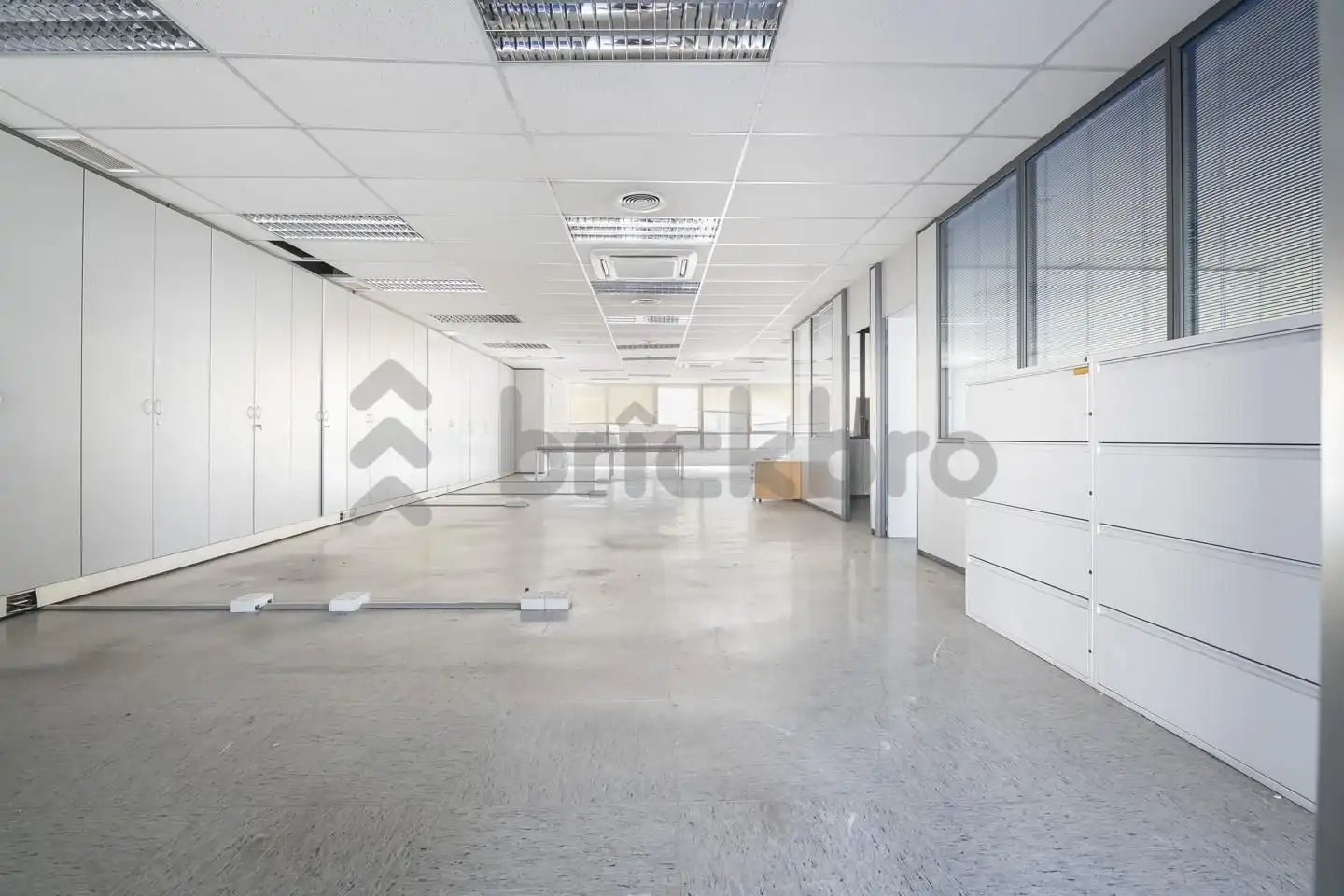 Oficina en venta en De Valdelaparra, Zona Industrial