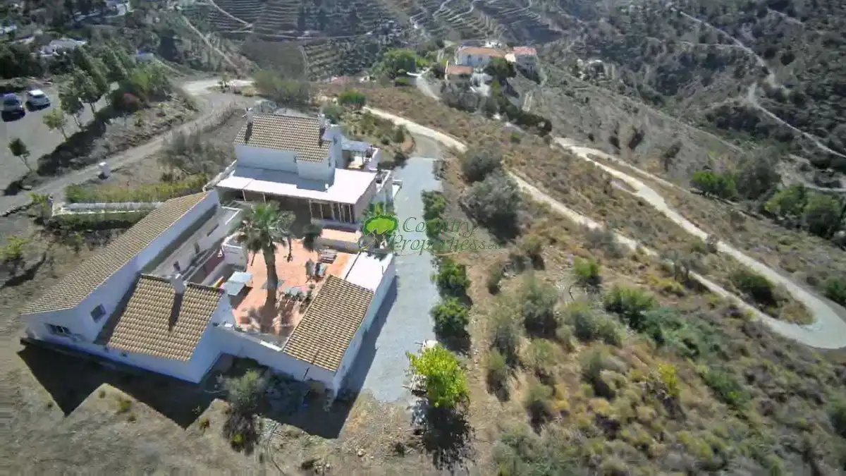 Vista exterior de Finca rústica en venta en Cómpeta con Aire acondicionado, Terraza y Trastero