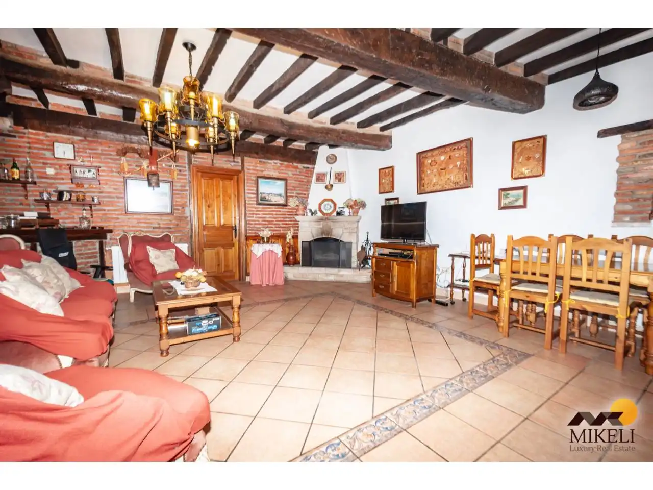 Sala d'estar de Casa o xalet en venda en Alfoz de Lloredo amb Calefacció, Jardí privat i Terrassa