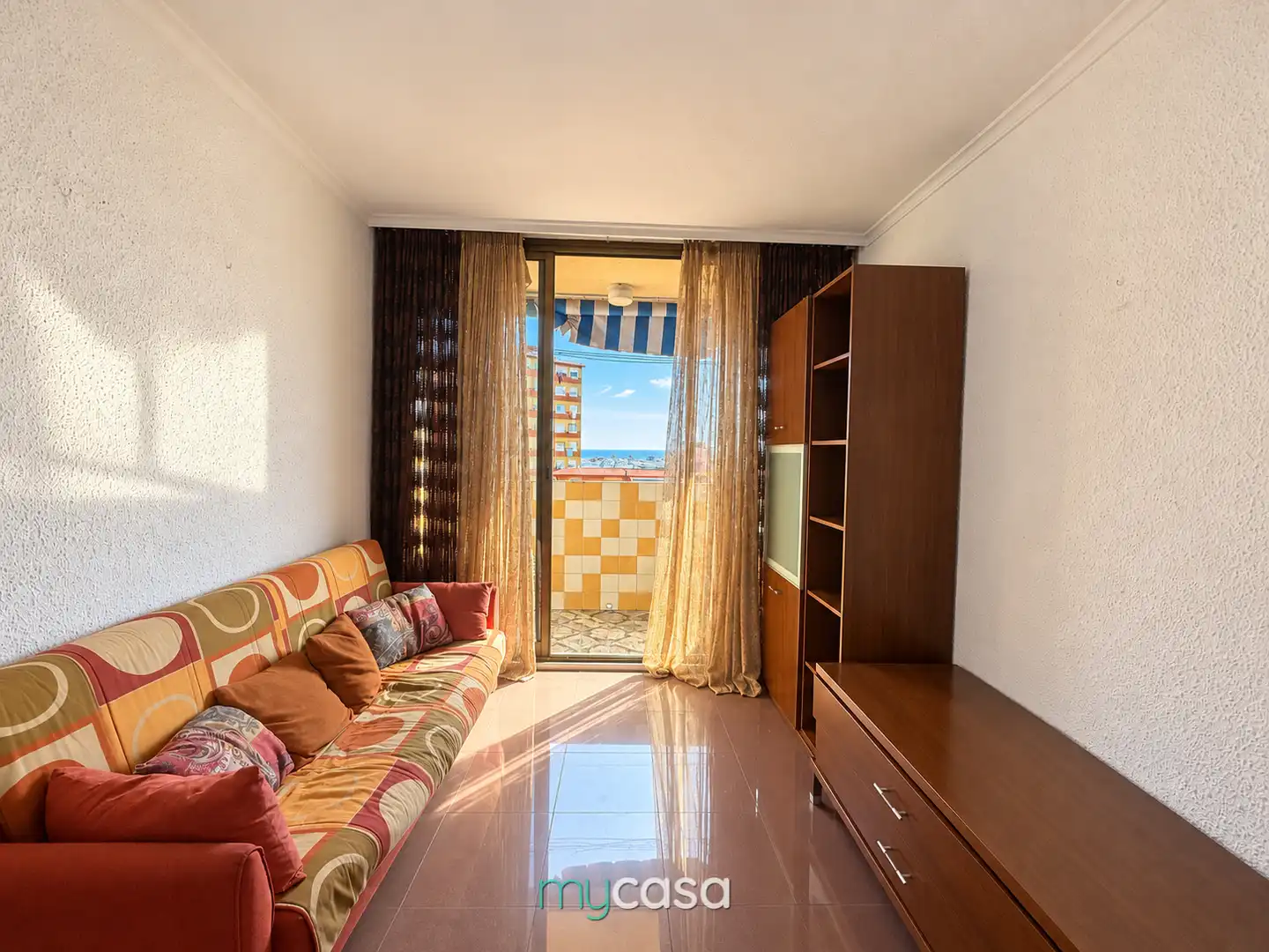 Flat with terrace for sale in Avinguda d'Amèrica